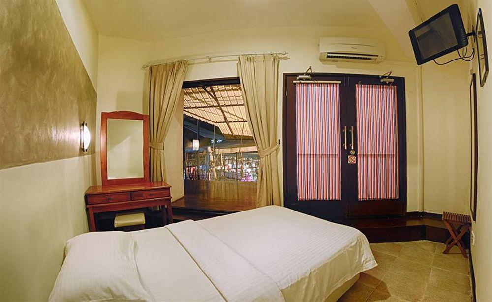 D' Beach Street Lodge Kota Kinabalu Exterior photo